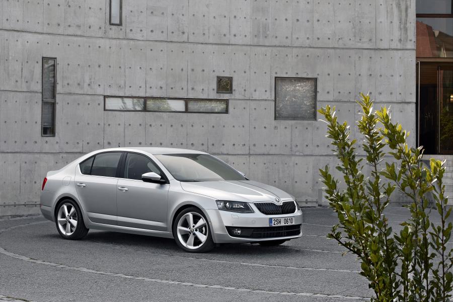  Skoda Octavia 2013 года  (фото 2 из 4)